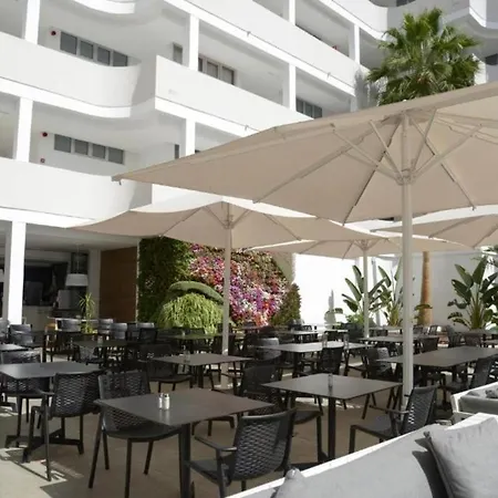 Lb Deluxe Pool View Room/half Board,wifi, Beach Appartamento