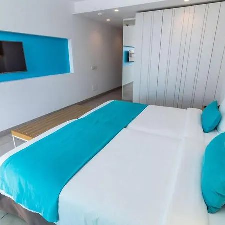 Lb Deluxe Pool View Room/half Board,wifi, Beach Appartamento *